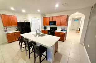 2729 Foralesca Ct Foralesca, Cape Coral, FL 33909 - Photo 10