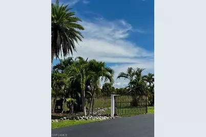 3620 Eagle Lake Dr, Saint James City, FL 33956 - Photo 2