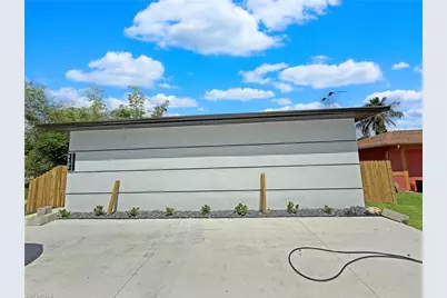 2103 French St, Fort Myers, FL 33916 - Photo 10