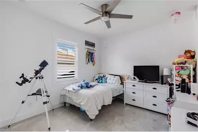 307 NE 6th Ter, Cape Coral, FL 33909 - Photo 22