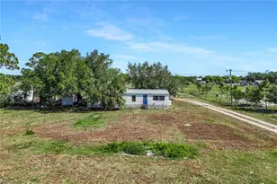 23715 Tina's Ln, Fort Myers, FL 33913 - Photo 6