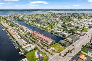 1614 Beach Pkwy, Cape Coral, FL 33904 - Photo 36