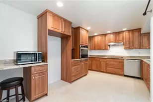 7058 Maida Ln, Fort Myers, FL 33907 - Photo 8