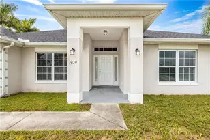 1030 NE 2nd Pl, Cape Coral, FL 33909 - Photo 2
