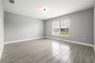 1030 NE 2nd Pl, Cape Coral, FL 33909 - Photo 4