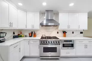 2649 SW 31st Ln, Cape Coral, FL 33914 - Photo 16