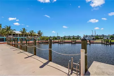 2904-2938 Sanibel Blvd #1-20, Saint James City, FL 33956 - Photo 18