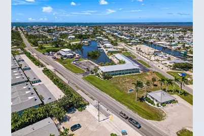 2904-2938 Sanibel Blvd #1-20, Saint James City, FL 33956 - Photo 48