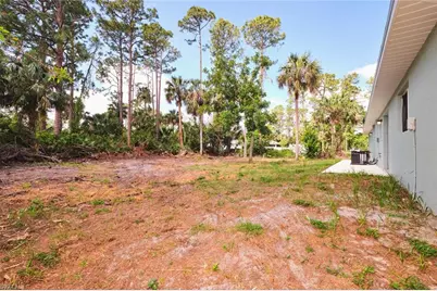 3825 Hollycrest St, Fort Myers, FL 33905 - Photo 48