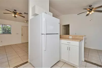 3825 Hollycrest St, Fort Myers, FL 33905 - Photo 20