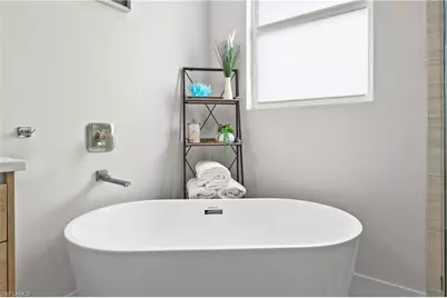 2016 NW 1st Ave, Cape Coral, FL 33993 - Photo 32