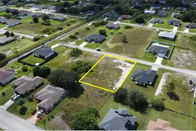 2806 24th St SW, Lehigh Acres, FL 33976 - Photo 10