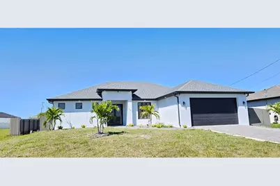 1151 SW 4th Ln, Cape Coral, FL 33991 - Photo 2