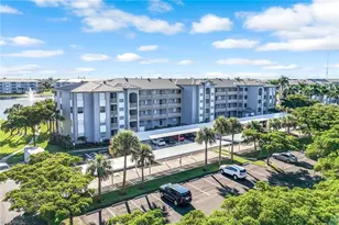 16685 Lake Cir Dr, Fort Myers, FL 33908 - Photo 4