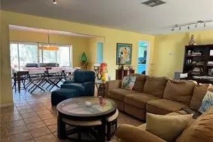 313 SE 16th Pl, Cape Coral, FL 33990 - Photo 2