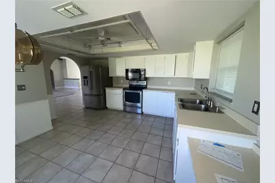 1518 SE 11th Ave, Cape Coral, FL 33990 - Photo 8