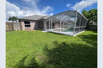 1514 SW 4th Pl, Cape Coral, FL 33991 - Photo 6