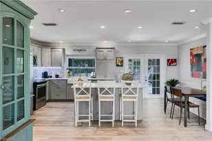 3523 Santiago Way, Naples, FL 34105 - Photo 6