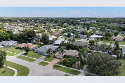 3523 Santiago Way, Naples, FL 34105 - Photo 26