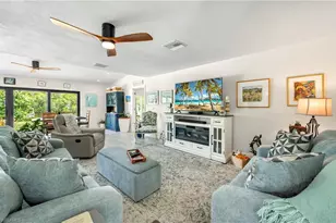 2271 Harbor Rd, Naples, FL 34104 - Photo 16