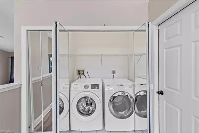 12211 Eagle Pointe Cir, Fort Myers, FL 33913 - Photo 12