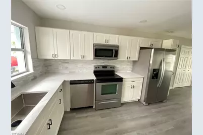 4906 Sorrento Ct, Cape Coral, FL 33904 - Photo 10