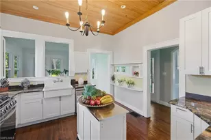 101 Fairview Ave, Fort Myers, FL 33905 - Photo 14