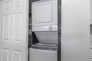 7410 Lake Breeze Dr, Fort Myers, FL 33907 - Photo 6