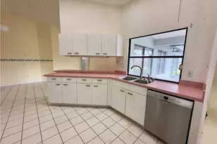 9382 Pineapple Rd, Fort Myers, FL 33967 - Photo 6