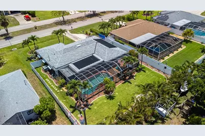 1313 Shelby Pkwy, Cape Coral, FL 33904 - Photo 6