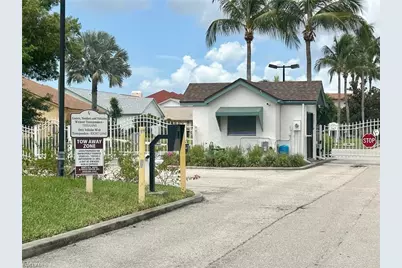 11110 Caravel Cir #201, Fort Myers, FL 33908 - Photo 18