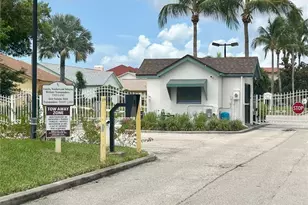 11110 Caravel Cir, Fort Myers, FL 33908 - Photo 18