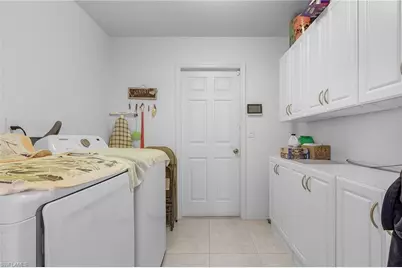 2201 SE 17th Pl, Cape Coral, FL 33990 - Photo 18