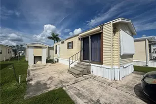 5 Fountainview Blvd, North Fort Myers, FL 33903 - Photo 1