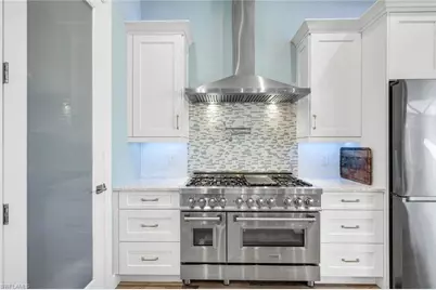 16 NW 38th Pl, Cape Coral, FL 33993 - Photo 12