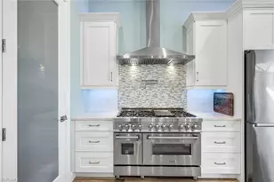 16 NW 38th Pl, Cape Coral, FL 33993 - Photo 12