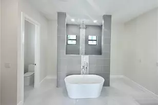 2100 NW 21st St, Cape Coral, FL 33993 - Photo 6