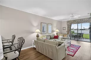 10391 Butterfly Palm Dr, Fort Myers, FL 33966 - Photo 4