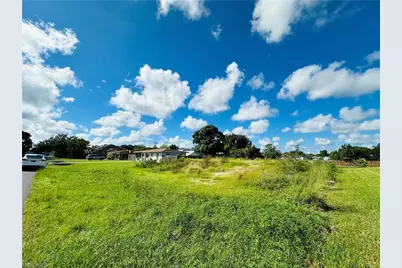 111 Connecticut Rd, Lehigh Acres, FL 33936 - Photo 6