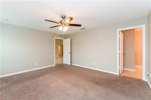 914 NE 13th Pl, Cape Coral, FL 33909 - Photo 10