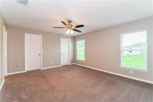 914 NE 13th Pl, Cape Coral, FL 33909 - Photo 12