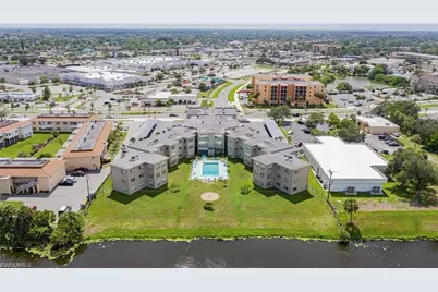 3100 Harbor Blvd #114, Port Charlotte, FL 33952 - Photo 2