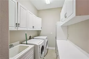 619 SW 43rd Ln, Cape Coral, FL 33914 - Photo 28