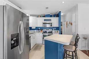 3073 Sloop Ln, Saint James City, FL 33956 - Photo 4