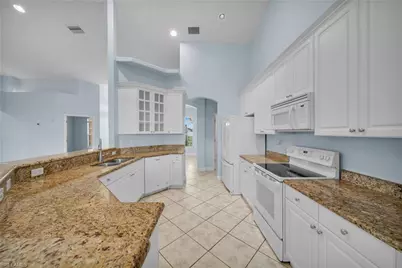 621 NW 37th Ave, Cape Coral, FL 33993 - Photo 14