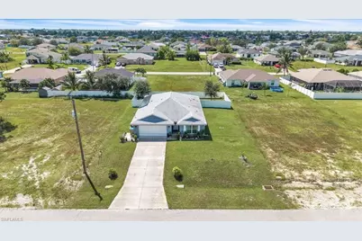 1718 NW 19th Ter, Cape Coral, FL 33993 - Photo 34