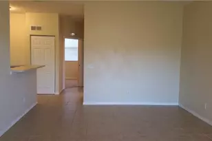 4117 Bellasol Cir, Fort Myers, FL 33916 - Photo 4