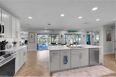 1221 SE 43rd Ter, Cape Coral, FL 33904 - Photo 6