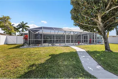 1221 SE 43rd Ter, Cape Coral, FL 33904 - Photo 38