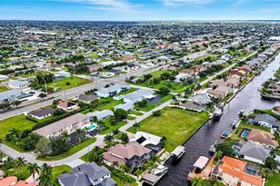 1203 SW 48th Terrace, Cape Coral, FL 33914 - Photo 34
